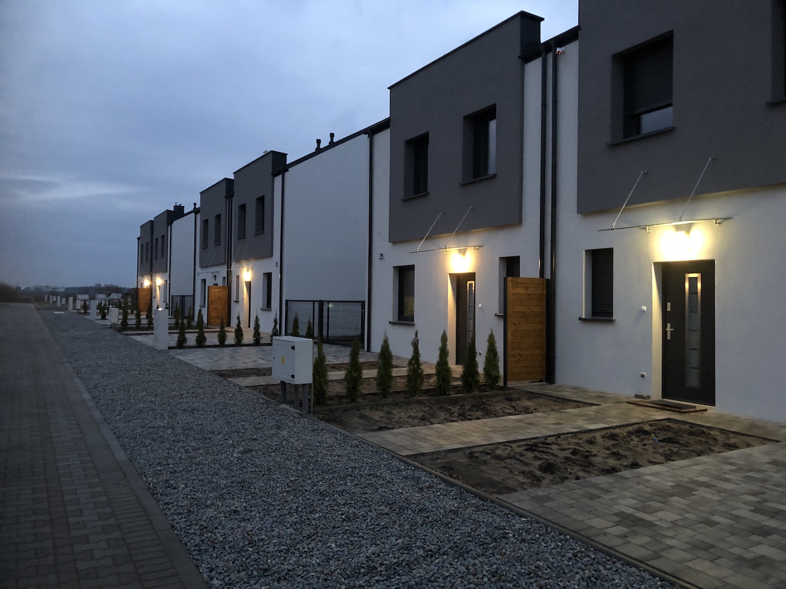 Osiedle domów w zabudowie bliźniaczej w Jankowie Przygodzkim